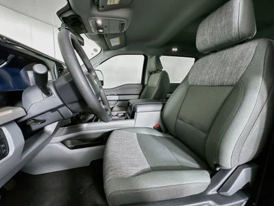 Ford Super Duty F-350 DRW Pickup XLT 2026