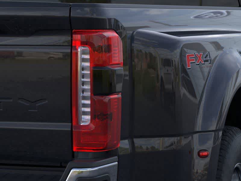 Ford Super Duty F-350 DRW Pickup XLT 2026