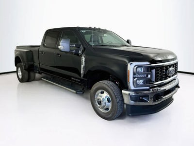 Ford Super Duty F-350 DRW Pickup XLT 2026