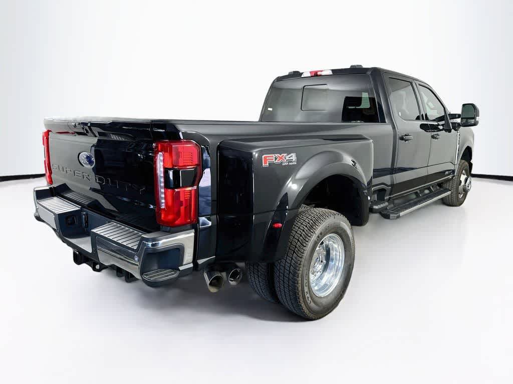 Ford Super Duty F-350 DRW Pickup XLT 2026