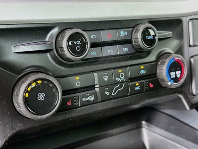 Ford Super Duty F-350 DRW Pickup XLT 2026