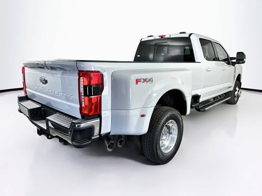 Ford Super Duty F-350 DRW Pickup XLT 2026