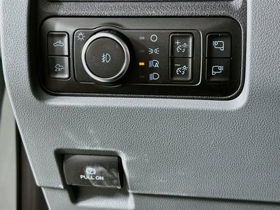 Ford Super Duty F-350 DRW Pickup XLT 2026