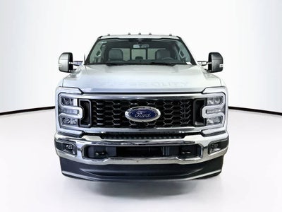 Ford Super Duty F-350 DRW Pickup XLT 2026