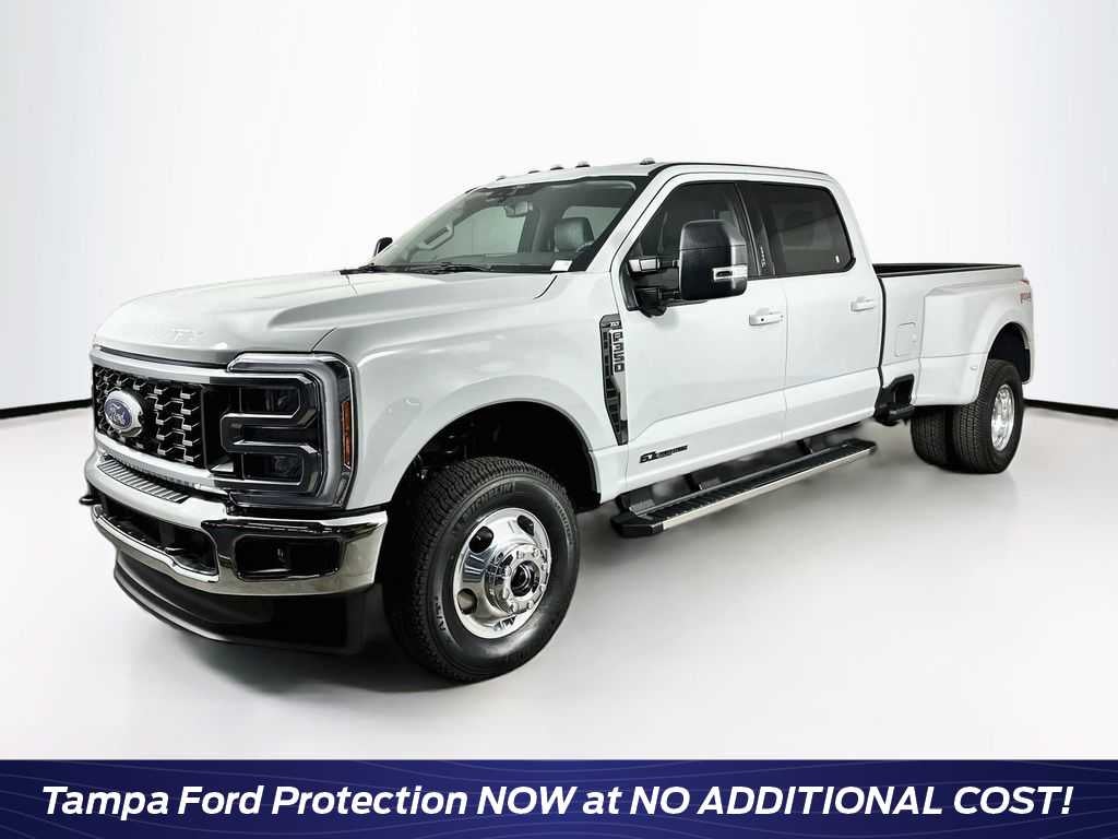 Ford Super Duty F-350 DRW Pickup XLT 2026