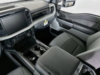 Ford Super Duty F-350 DRW Pickup XLT 2026