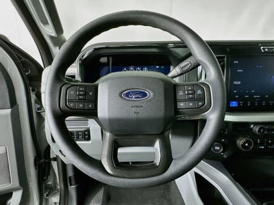 Ford Super Duty F-350 DRW Pickup XLT 2026