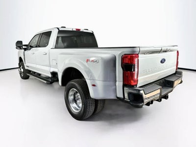 Ford Super Duty F-350 DRW Pickup XLT 2026