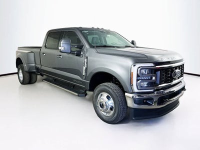 Ford Super Duty F-350 DRW Pickup XLT 2026