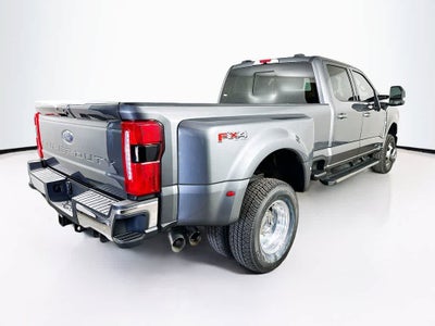 Ford Super Duty F-350 DRW Pickup XLT 2026
