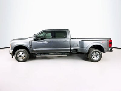Ford Super Duty F-350 DRW Pickup XLT 2026