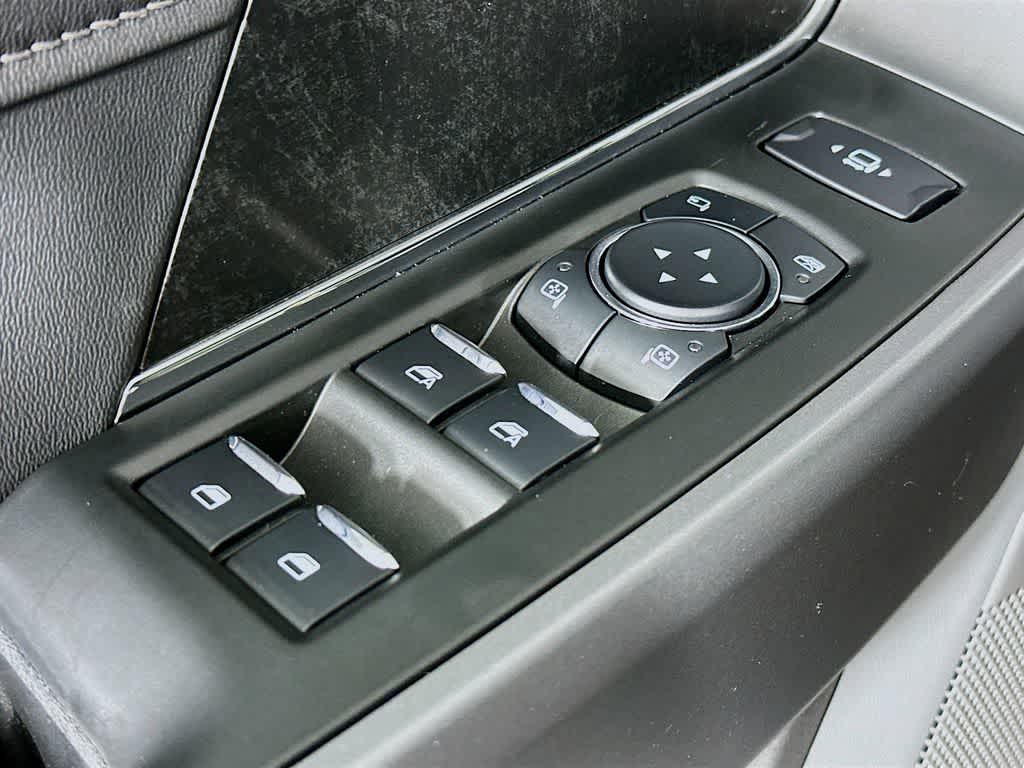 Ford Super Duty F-350 DRW Pickup XLT 2026