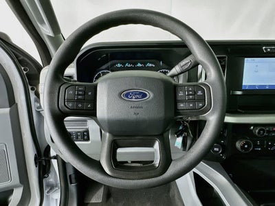Ford Super Duty F-350 DRW Pickup XLT 2026