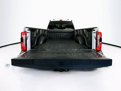 Ford Super Duty F-350 DRW Pickup XLT 2026