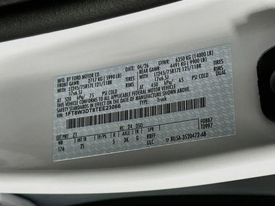 Ford Super Duty F-350 DRW Pickup XLT 2026