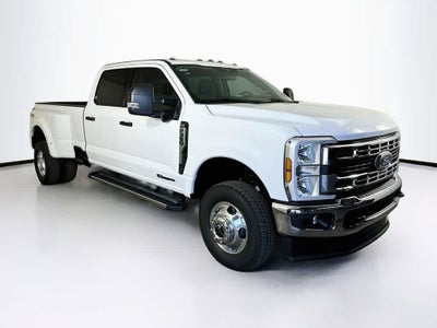 Ford Super Duty F-350 DRW Pickup XLT 2026