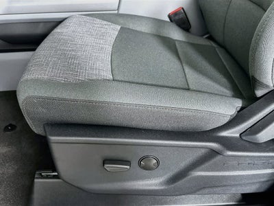Ford Super Duty F-350 DRW Pickup XLT 2026