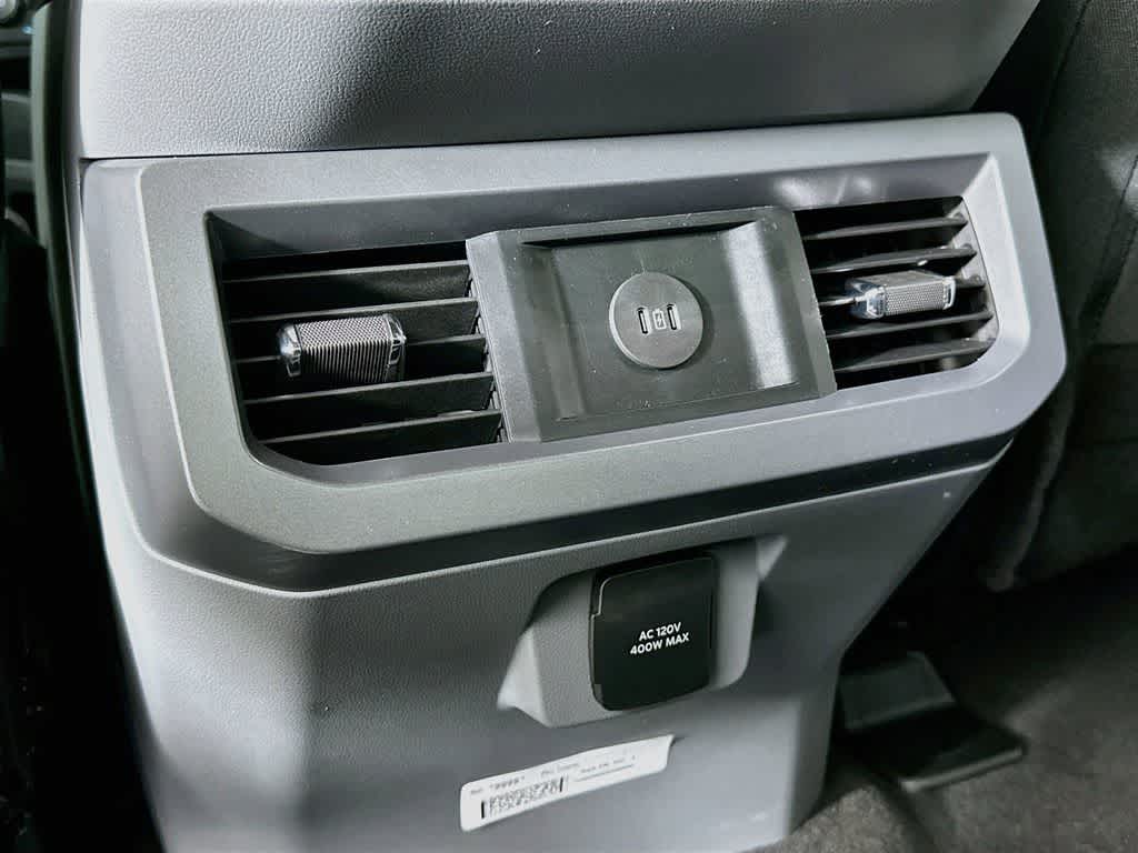 Ford Super Duty F-350 DRW Base 2026