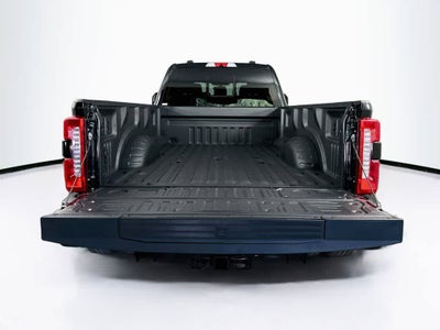 Ford Super Duty F-350 DRW Base 2026