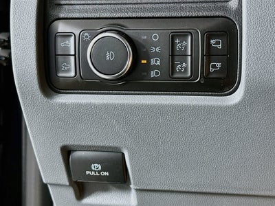 Ford Super Duty F-350 DRW Base 2026