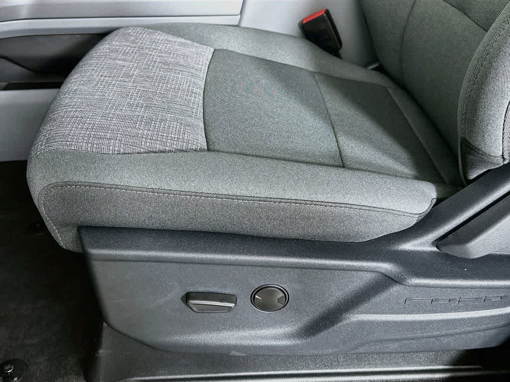 Ford Super Duty F-350 DRW Base 2026