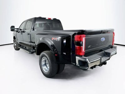 Ford Super Duty F-350 DRW Base 2026