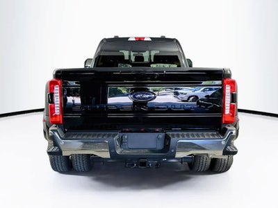 Ford Super Duty F-350 DRW Base 2026