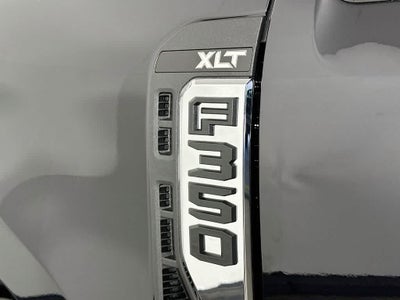 Ford Super Duty F-350 DRW Base 2026