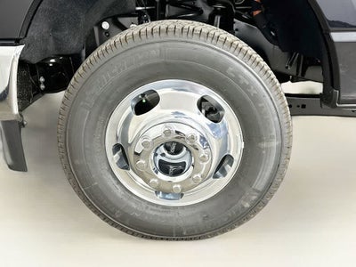 Ford Super Duty F-350 DRW Base 2026