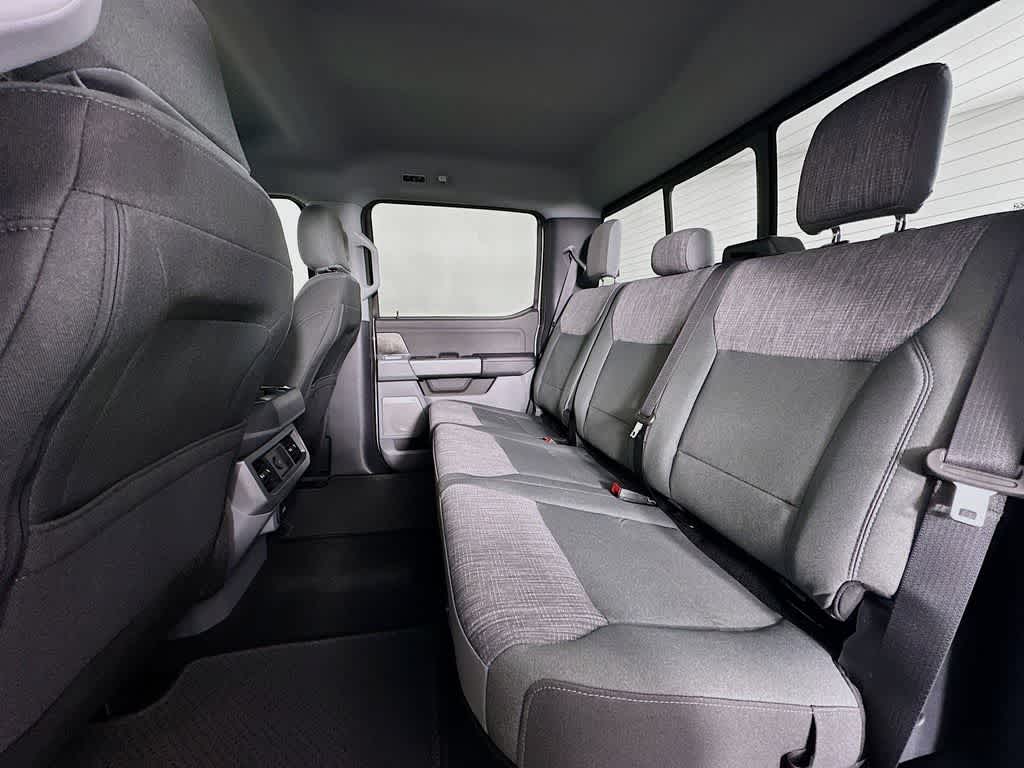 Ford Super Duty F-350 DRW Pickup XLT 2026