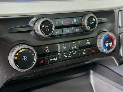 Ford Super Duty F-350 DRW Pickup XLT 2026