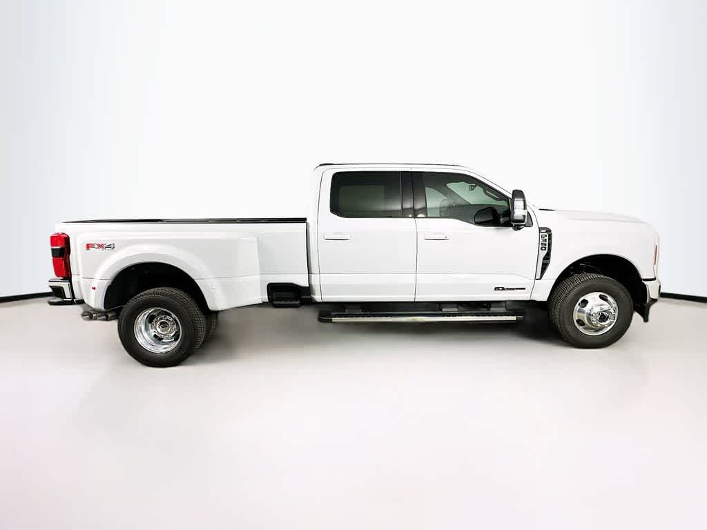 Ford Super Duty F-350 DRW Pickup XLT 2026