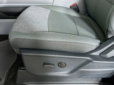 Ford Super Duty F-350 DRW Pickup XLT 2026