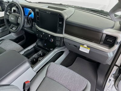 Ford Super Duty F-350 DRW Pickup XLT 2026