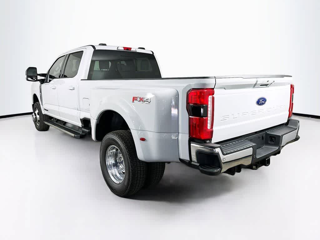 Ford Super Duty F-350 DRW Pickup XLT 2026