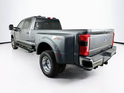 Ford Super Duty F-350 DRW Pickup XLT 2026