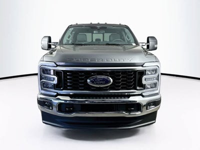 Ford Super Duty F-350 DRW Pickup XLT 2026