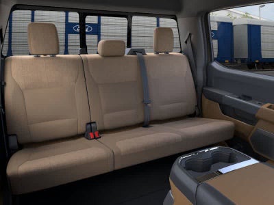 Ford Super Duty F-350 DRW Pickup XLT 2026