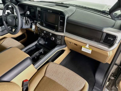 Ford Super Duty F-350 DRW Pickup XLT 2026