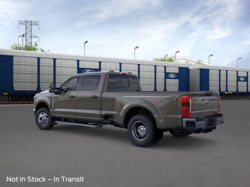 Ford Super Duty F-350 DRW Pickup XLT 2026