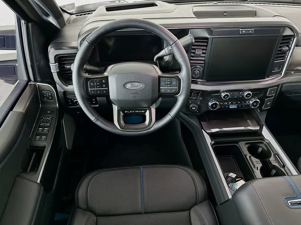 2026 Ford Super Duty F-450 DRW Platinum