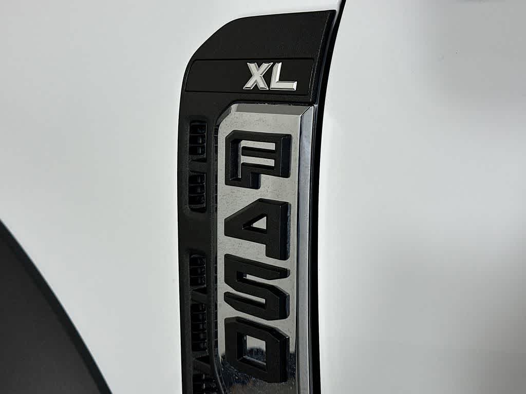 2026 Ford Super Duty F-450 DRW XL