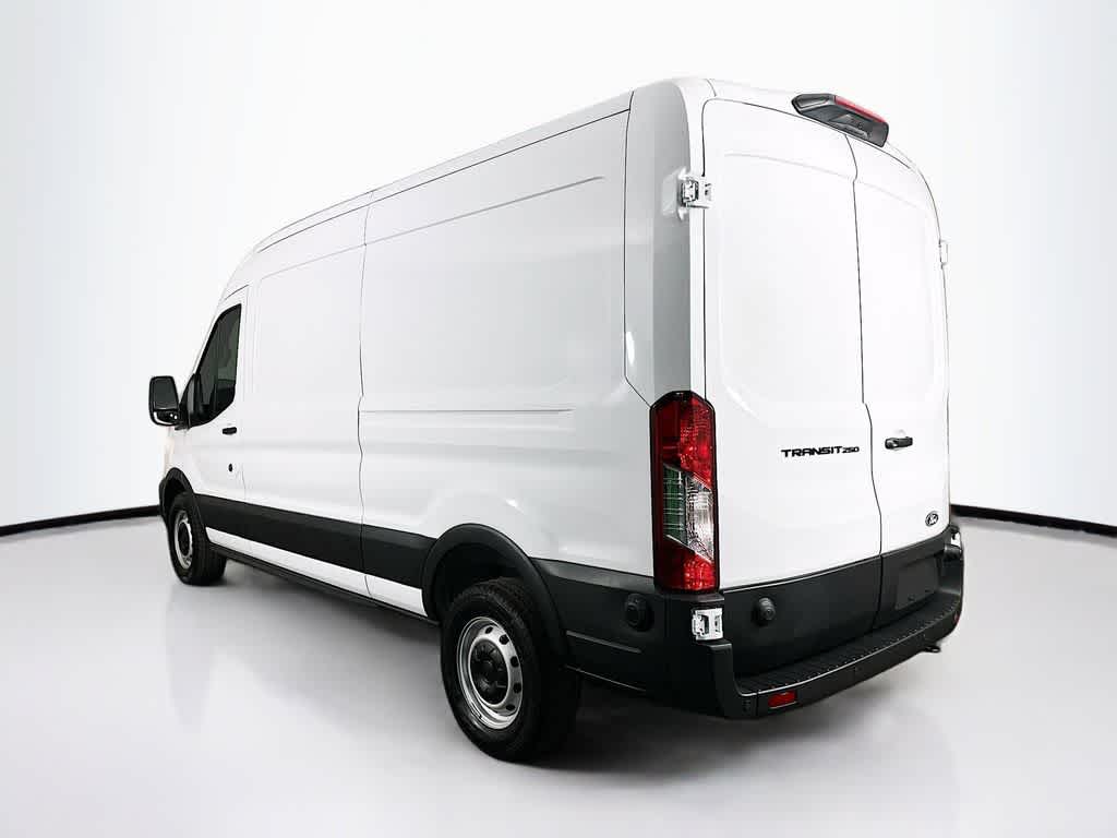 Furgoneta de carga Ford Transit 2026