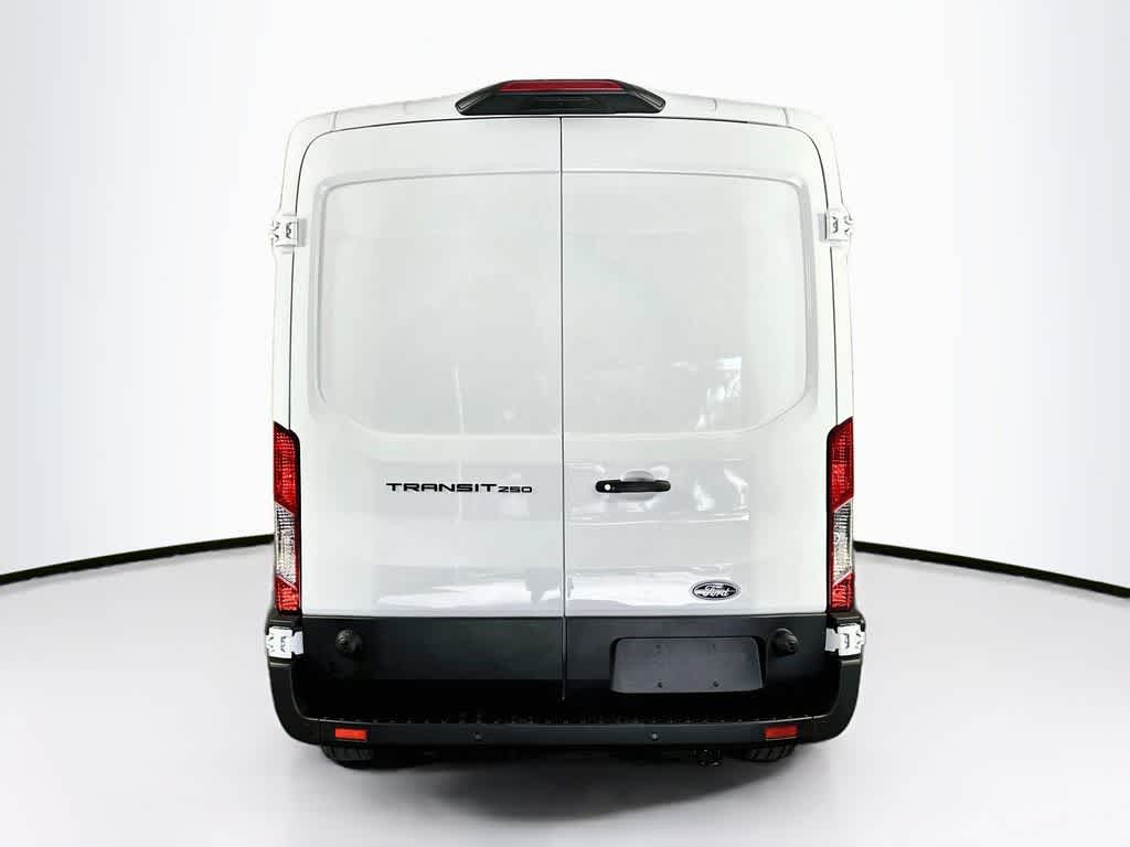 Furgoneta de carga Ford Transit 2026