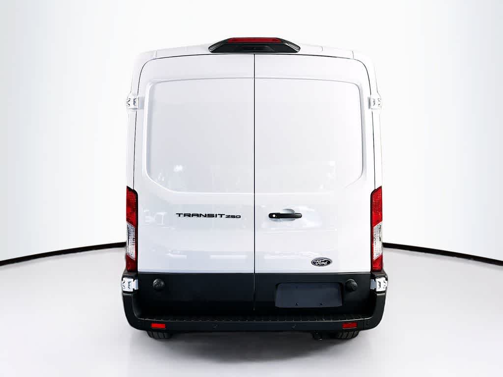 Furgoneta de carga Ford Transit 2026