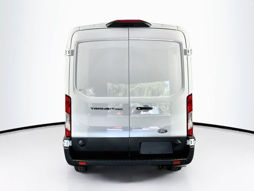 Furgoneta de carga Ford Transit 2026