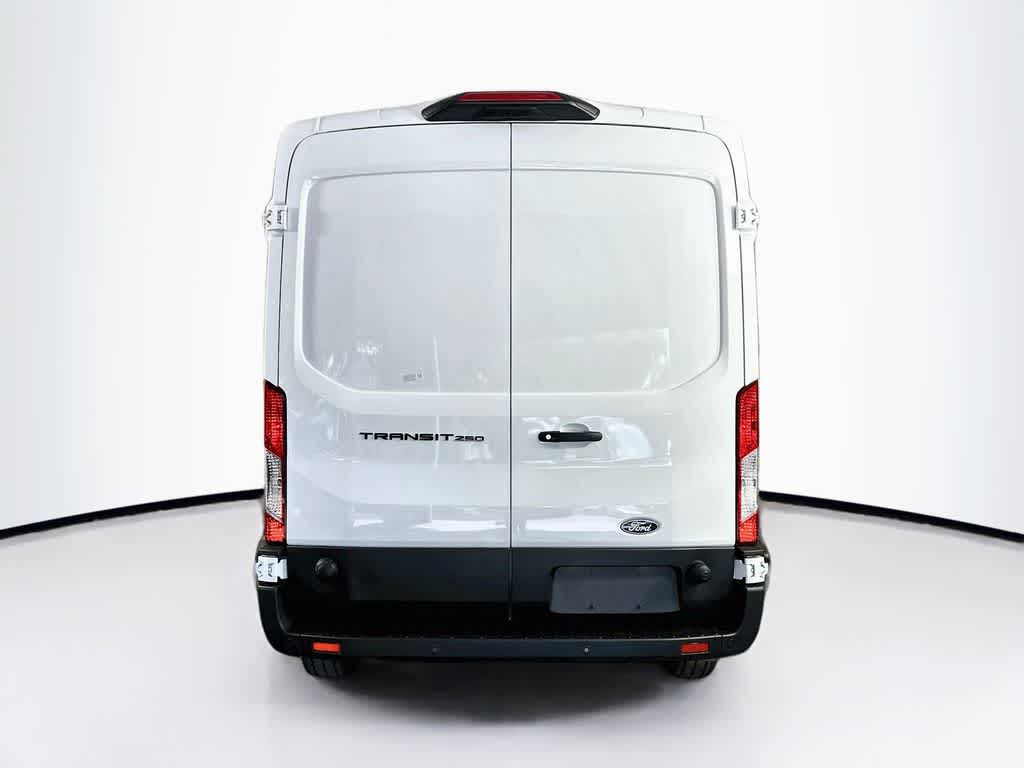 Furgoneta de carga Ford Transit 2026