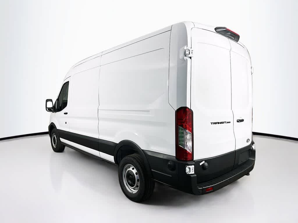 Furgoneta de carga Ford Transit 2026
