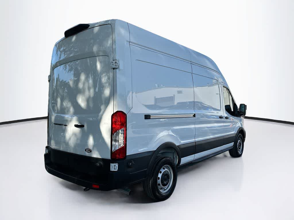 Furgoneta de carga Ford Transit 2026