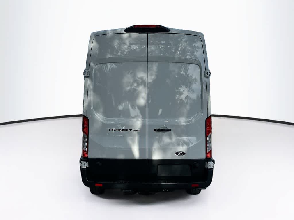 Furgoneta de carga Ford Transit 2026